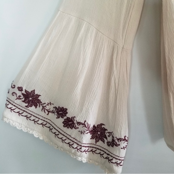 Blu Pepper Boho Embroidered Blouse Small Tie Waist Bell Sleeves NWOT Cream Beige - Picture 5 of 7
